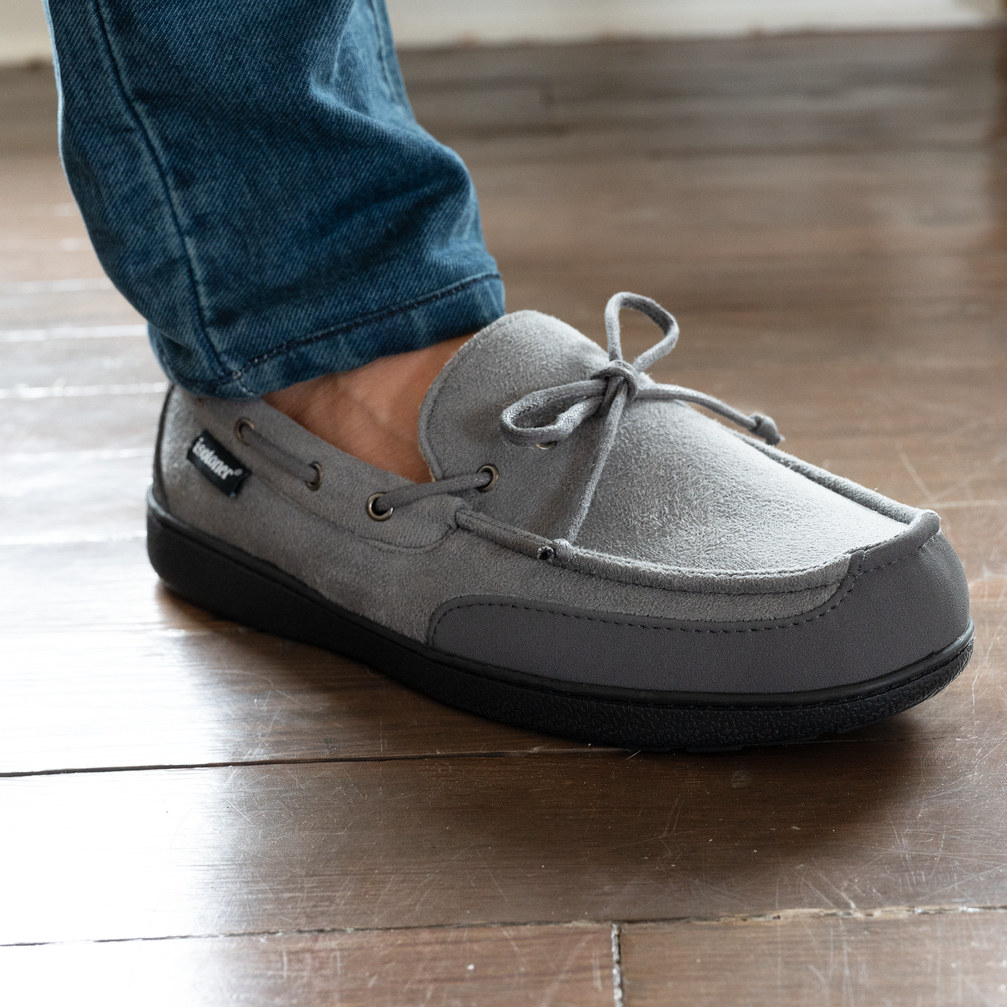 97044 Isotoner Mens Carter Boater Moccasin Slippers