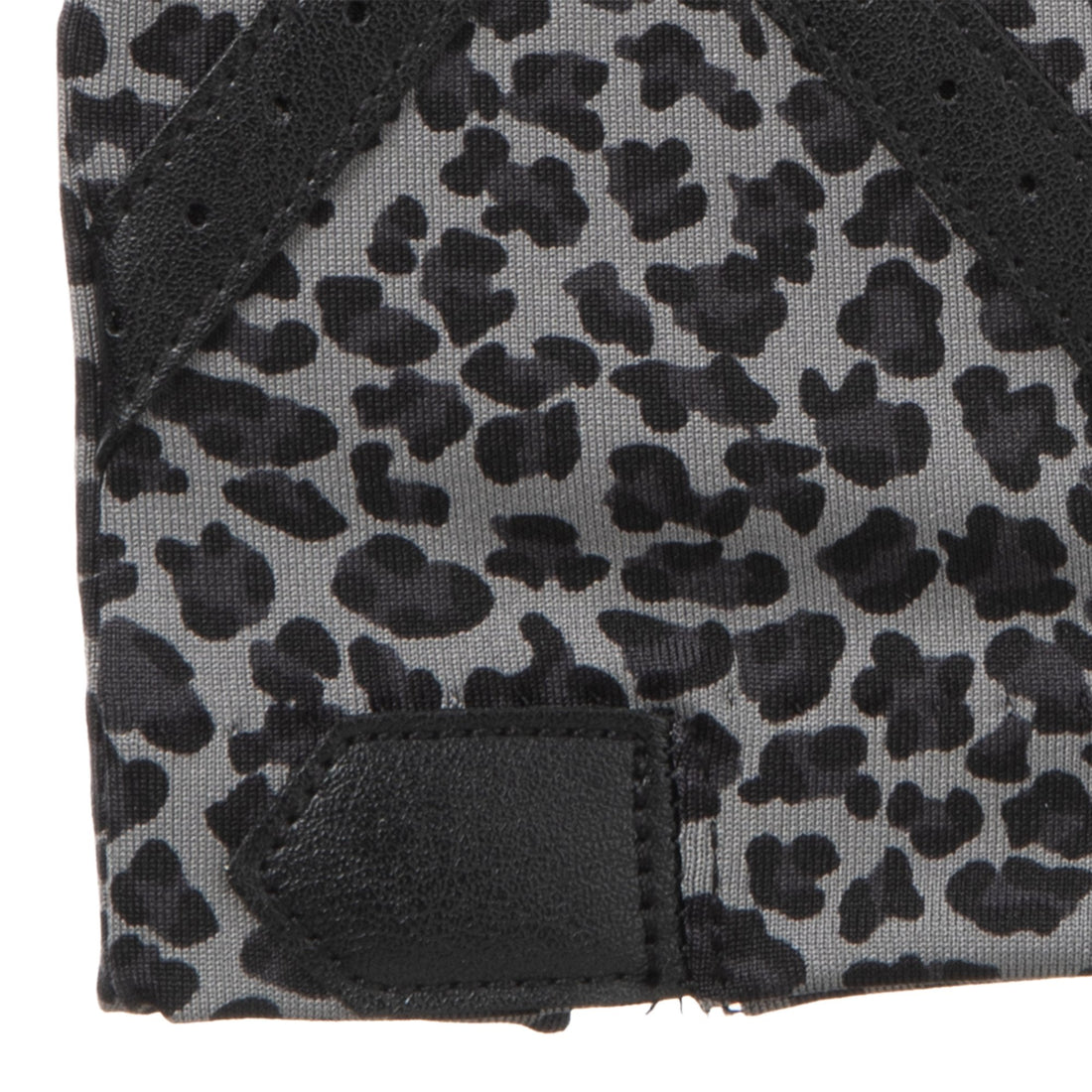 Women’s Isotoner Chevron Shortie Gloves in Grey Leopard