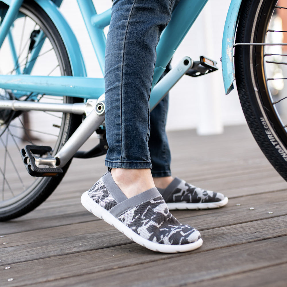 Women’s Zenz Harmony Slip-On - on model riding bike