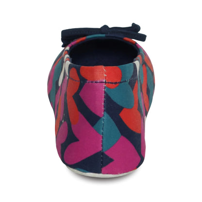 9416 Isotoner Colorful ballerina slipper with heart pattern on a white background 