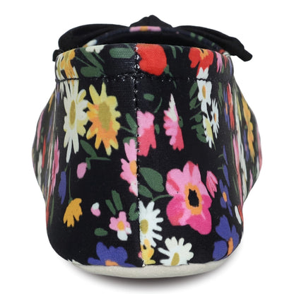 9416 Isotoner Colorful ballerina slipper with flower pattern on a white background 