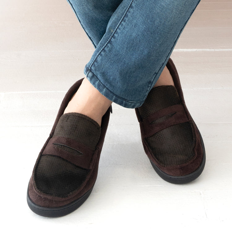 isotoner moccasin slippers